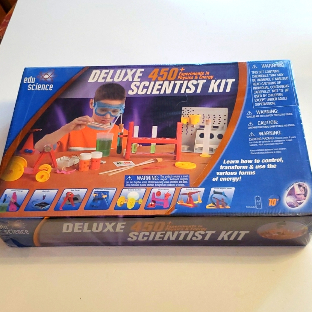 EDU  Deluxe scientist kit new